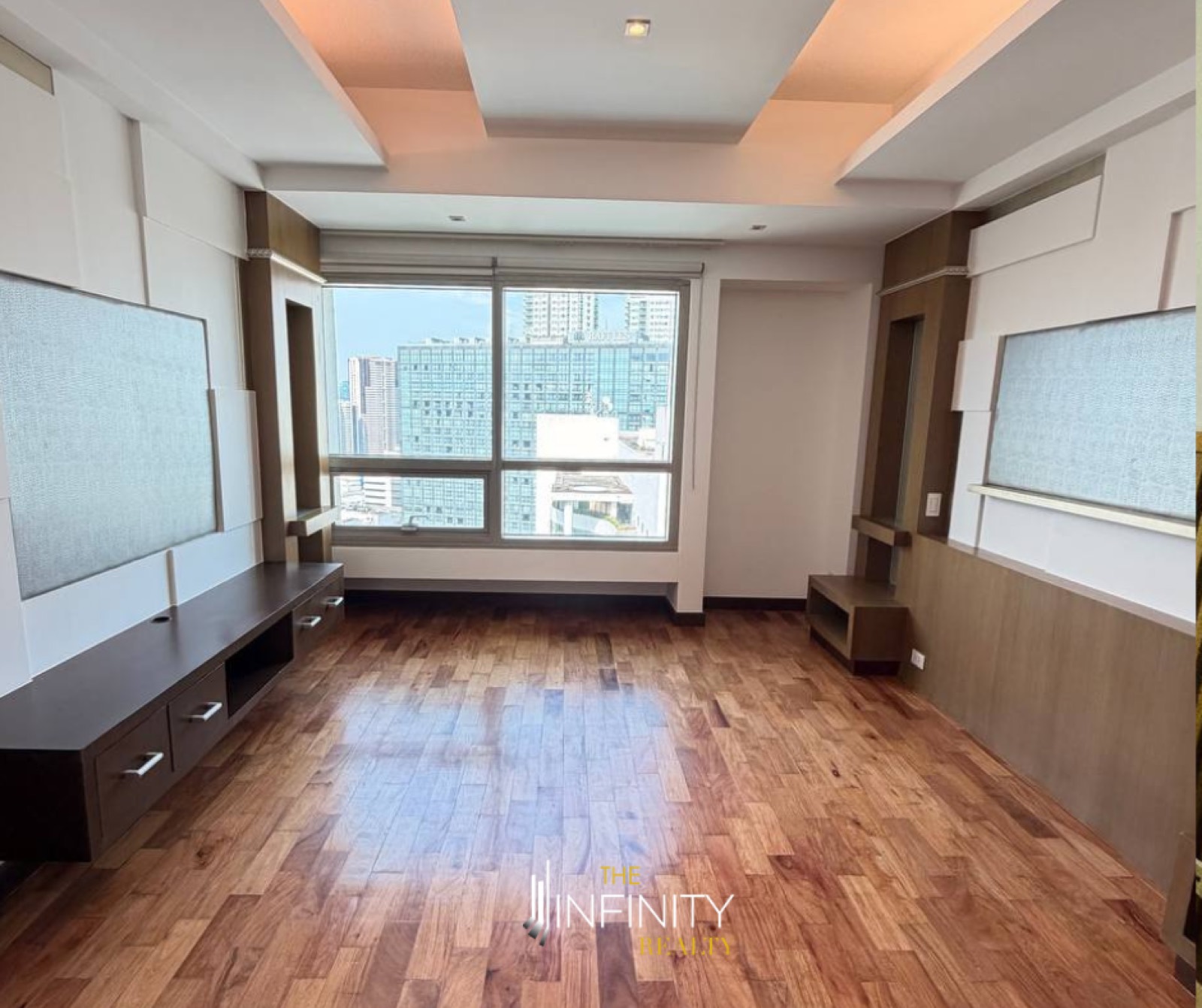For Lease 2 Bedroom in Trag Laguna Tower, Makati City, photo 6 of 13