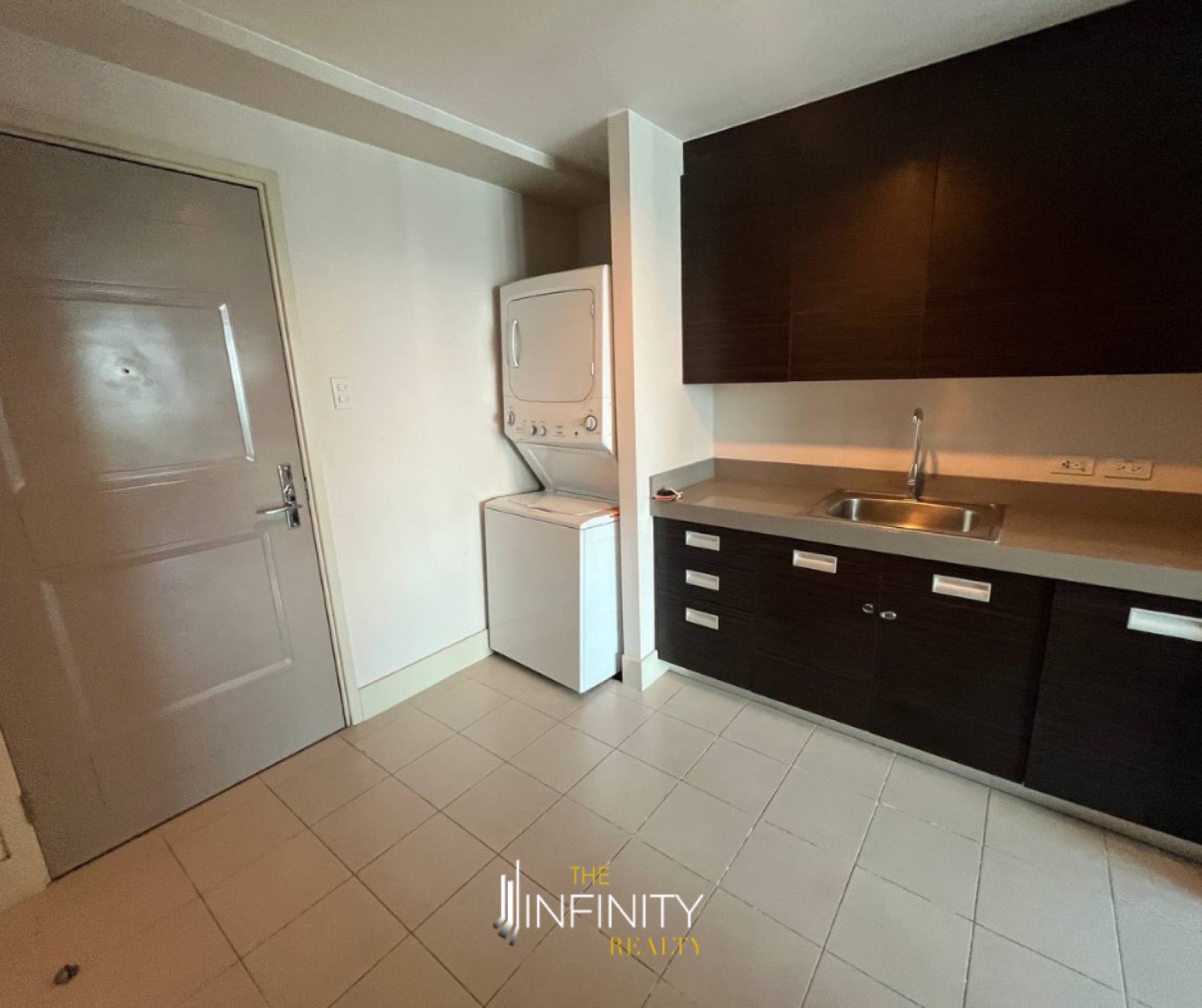 For Lease 3 Bedroom in Edades Tower, Makati City, photo 10 of 16