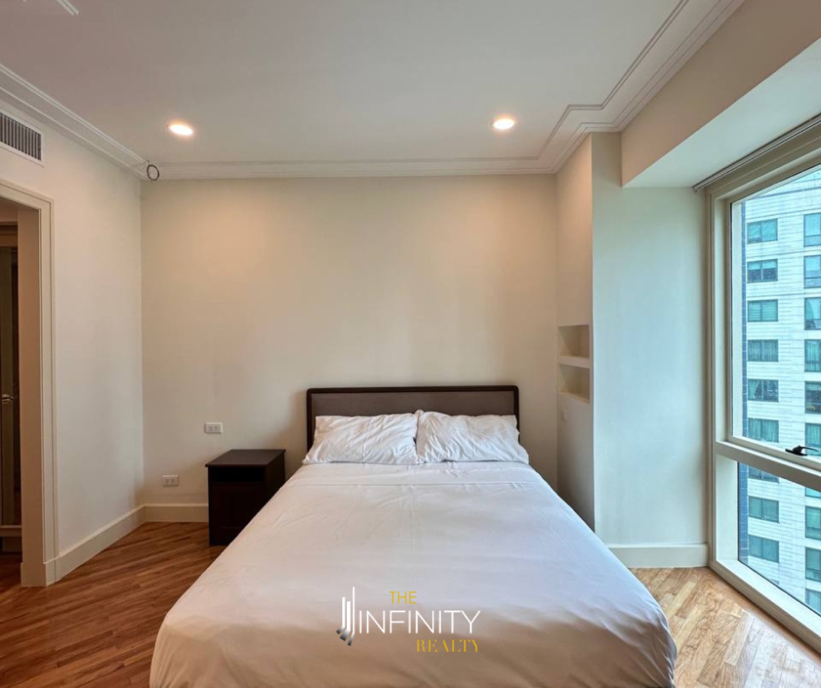 For Lease 3 Bedroom in Luna Gardens, Makati City, photo 2 of 11
