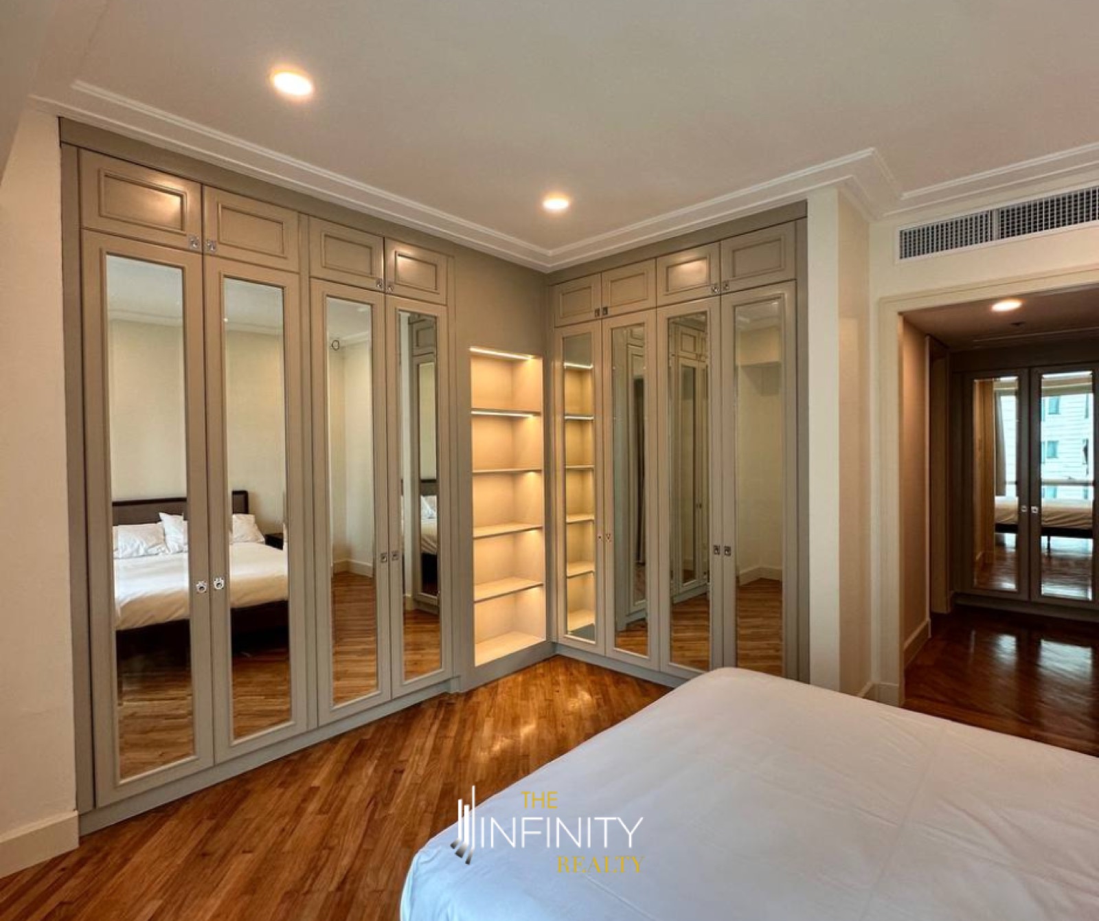 For Lease 3 Bedroom in Luna Gardens, Makati City, photo 5 of 11