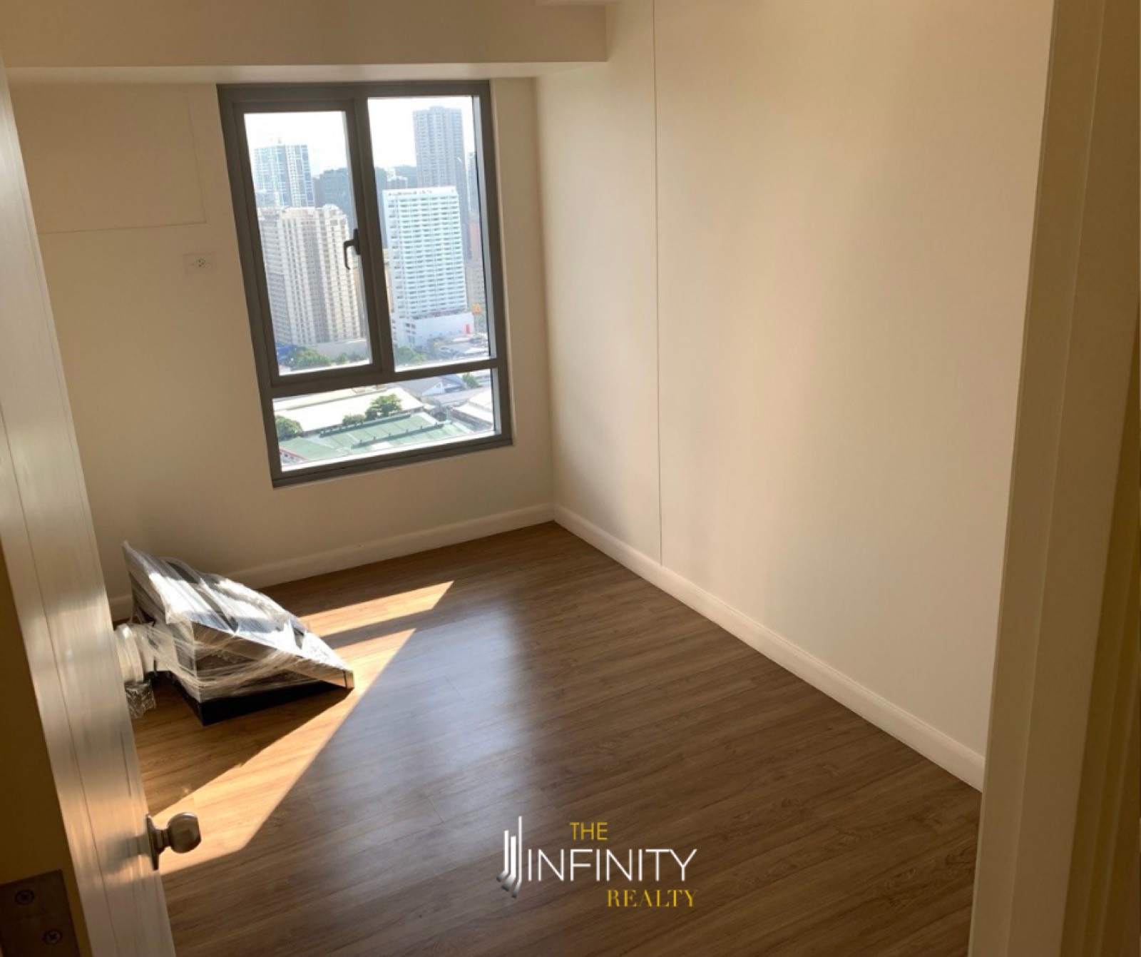 For Lease 3 Bedroom in The Vantage at Kapitolyo West Tower, Pasig City, photo 3 of 9