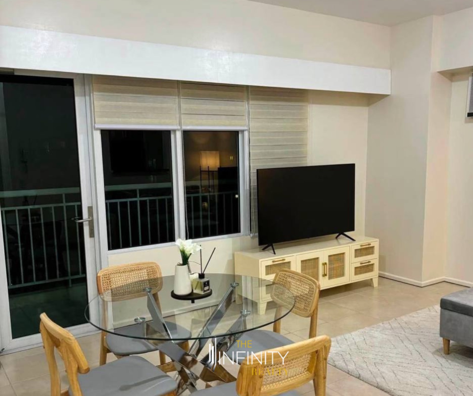 For Sale 1 Bedroom in Two Serendra Encino, Taguig City, photo 6 of 7