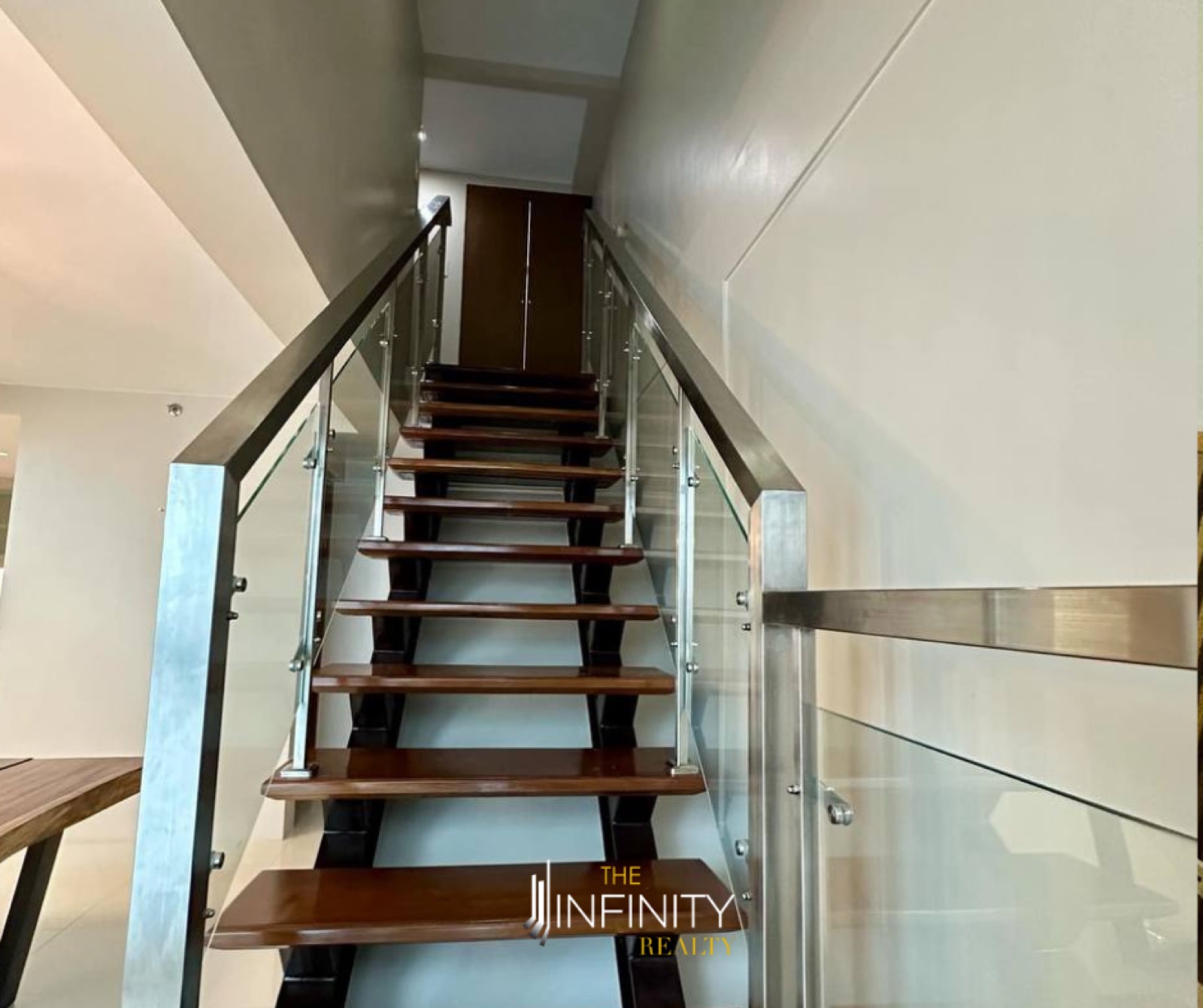 For Sale 2 Bedroom in Eastwood City, Quezon City, photo 7 of 7