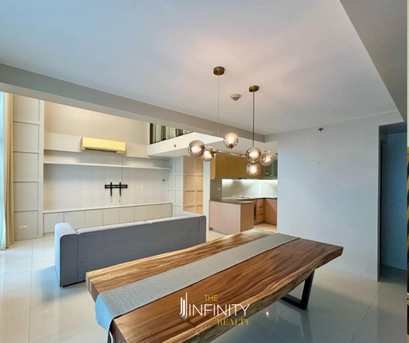 For Sale 2 Bedroom in Eastwood City, Quezon City, photo 3 of 7