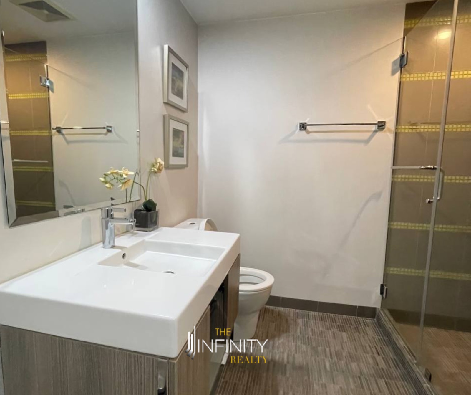For Sale 2 Bedroom in Edades Tower, Makati City, photo 8 of 10