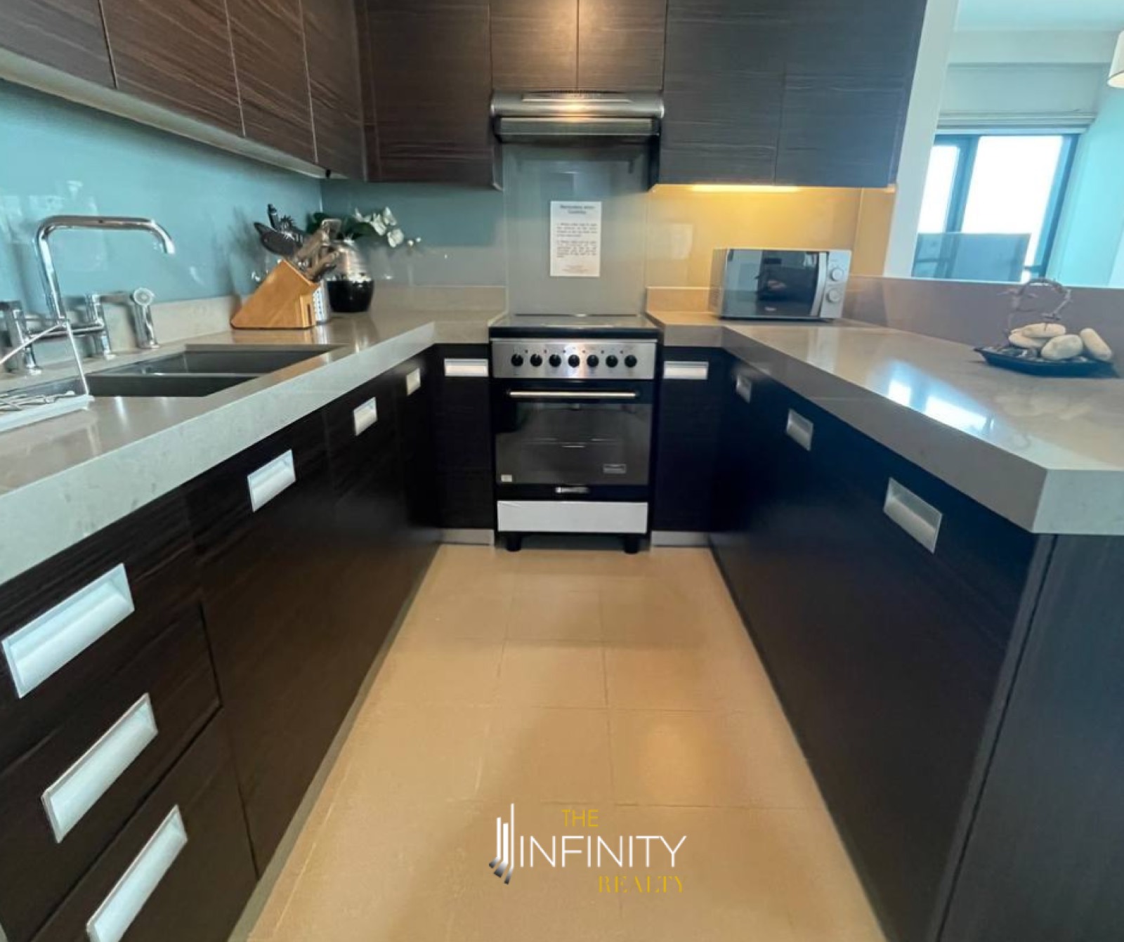 For Sale 2 Bedroom in Edades Tower, Makati City, photo 6 of 10