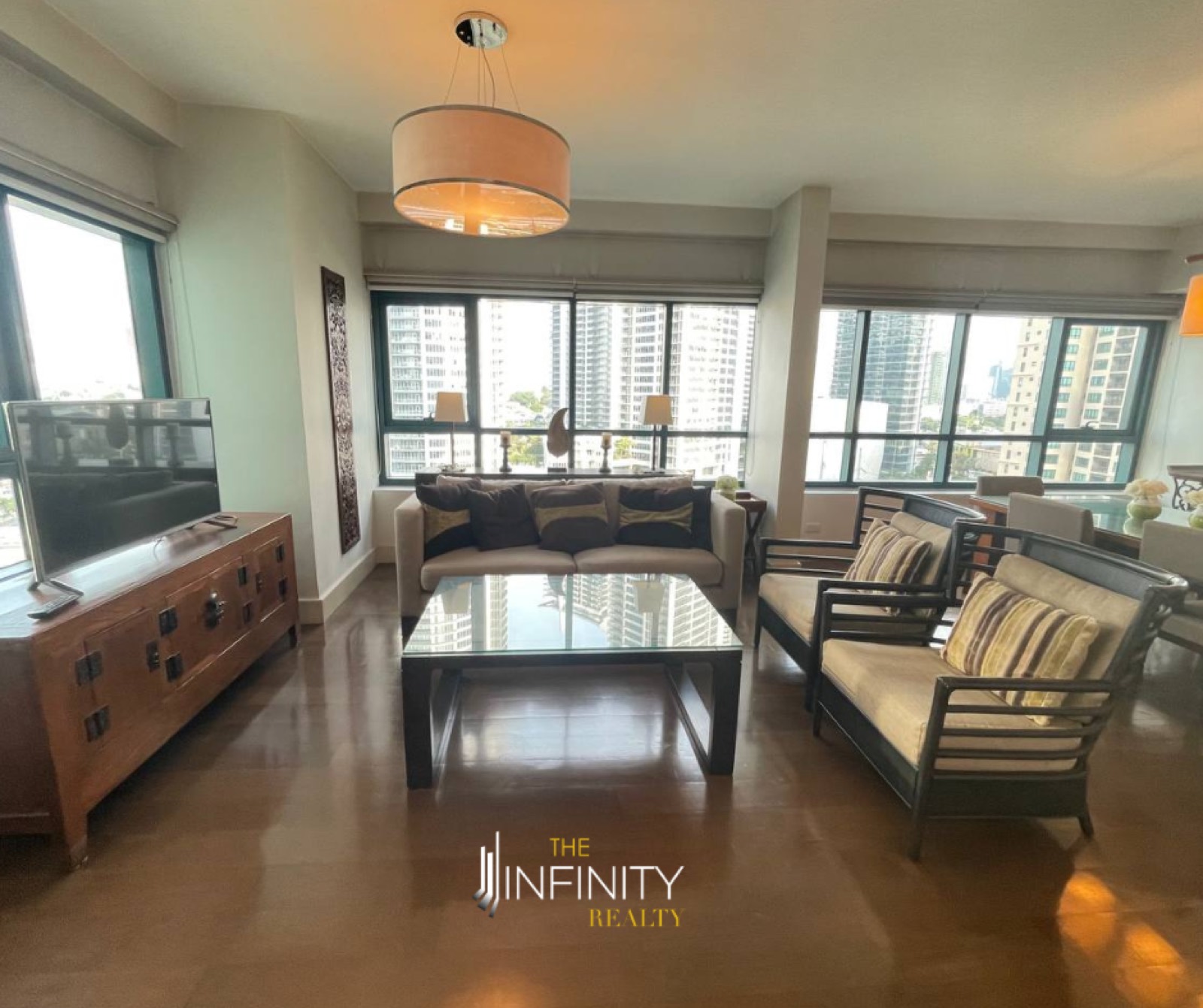 For Sale 2 Bedroom in Edades Tower, Makati City, photo 4 of 10