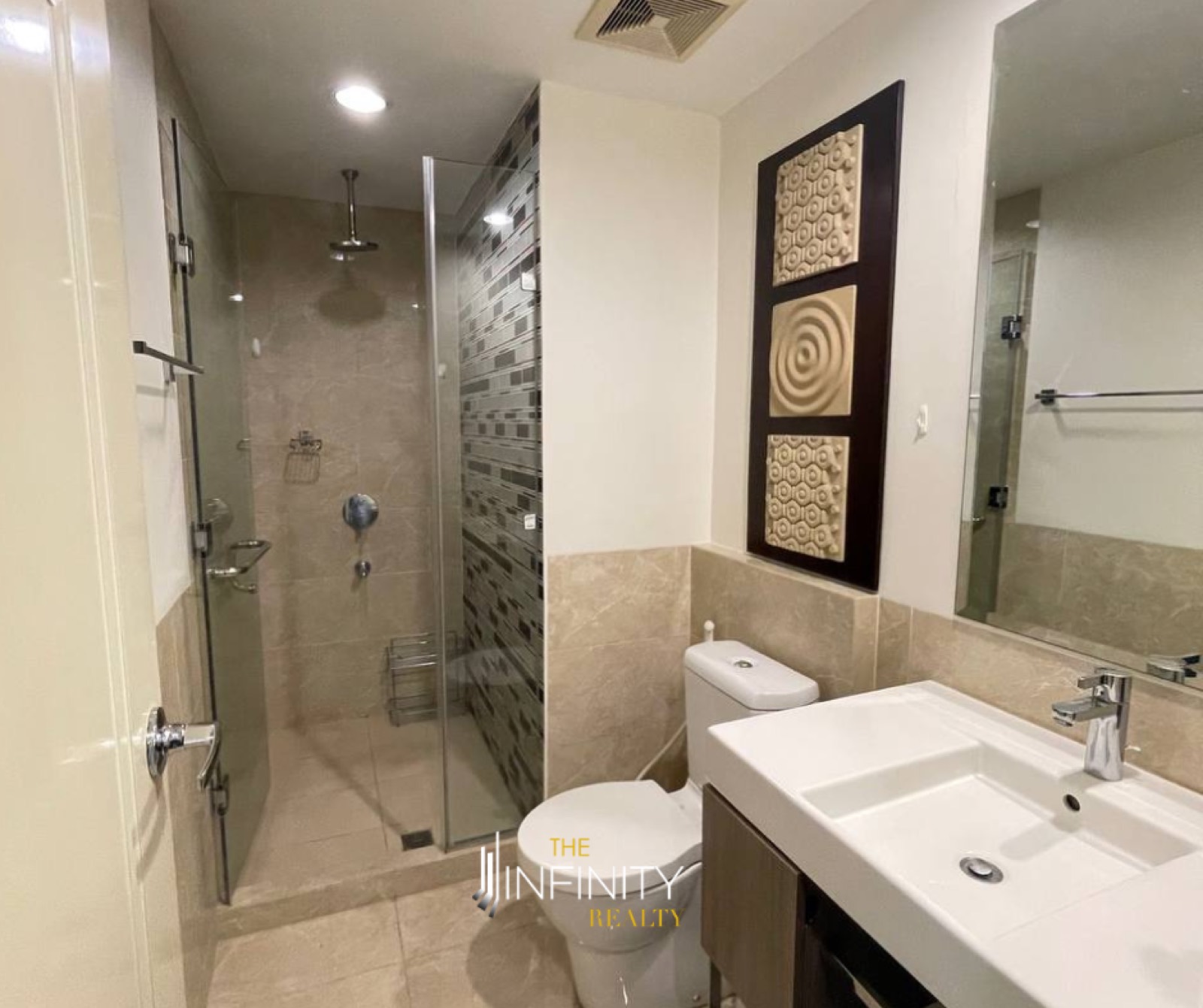 For Sale 2 Bedroom in Edades Tower, Makati City, photo 9 of 10