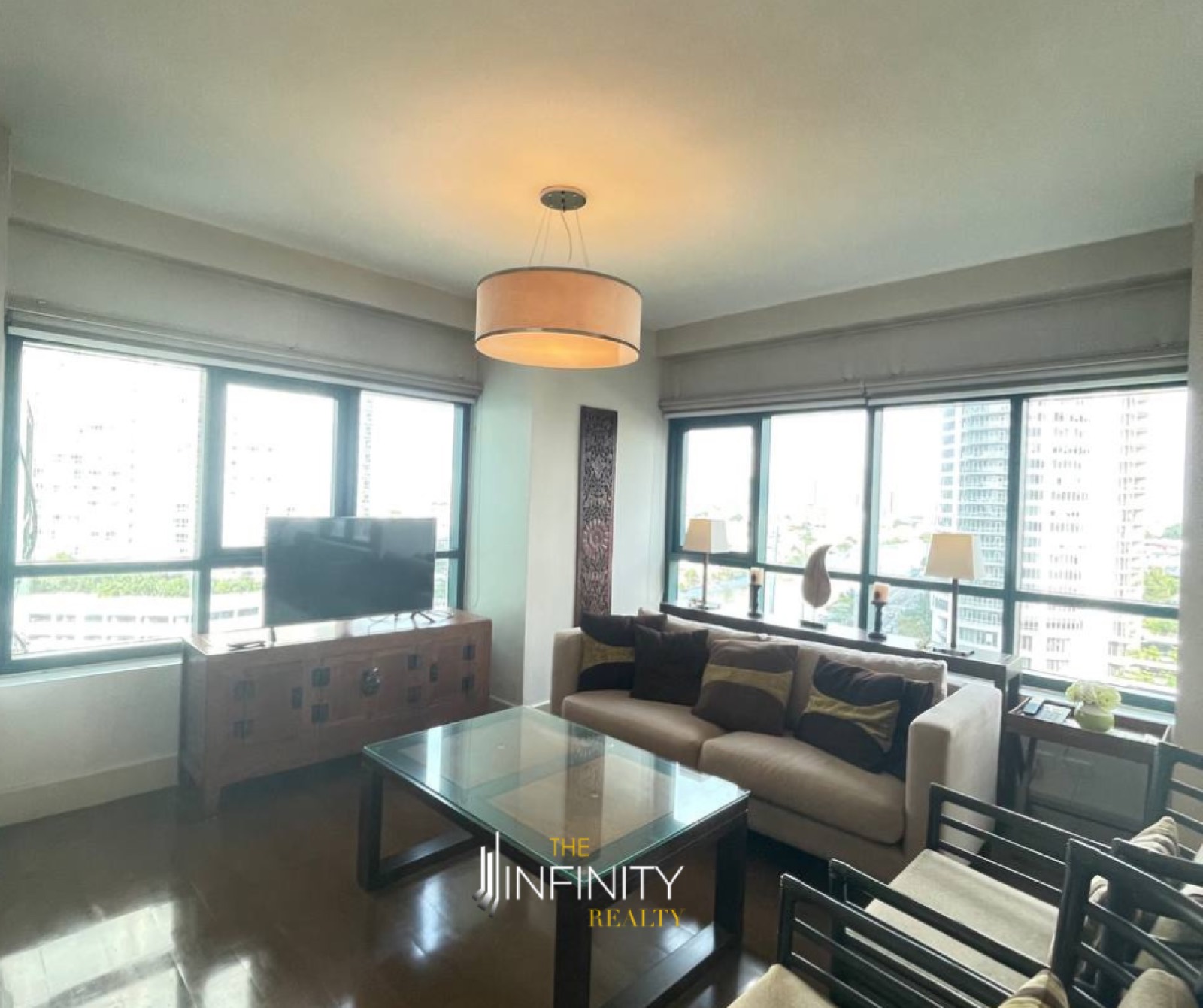For Sale 2 Bedroom in Edades Tower, Makati City, photo 5 of 10