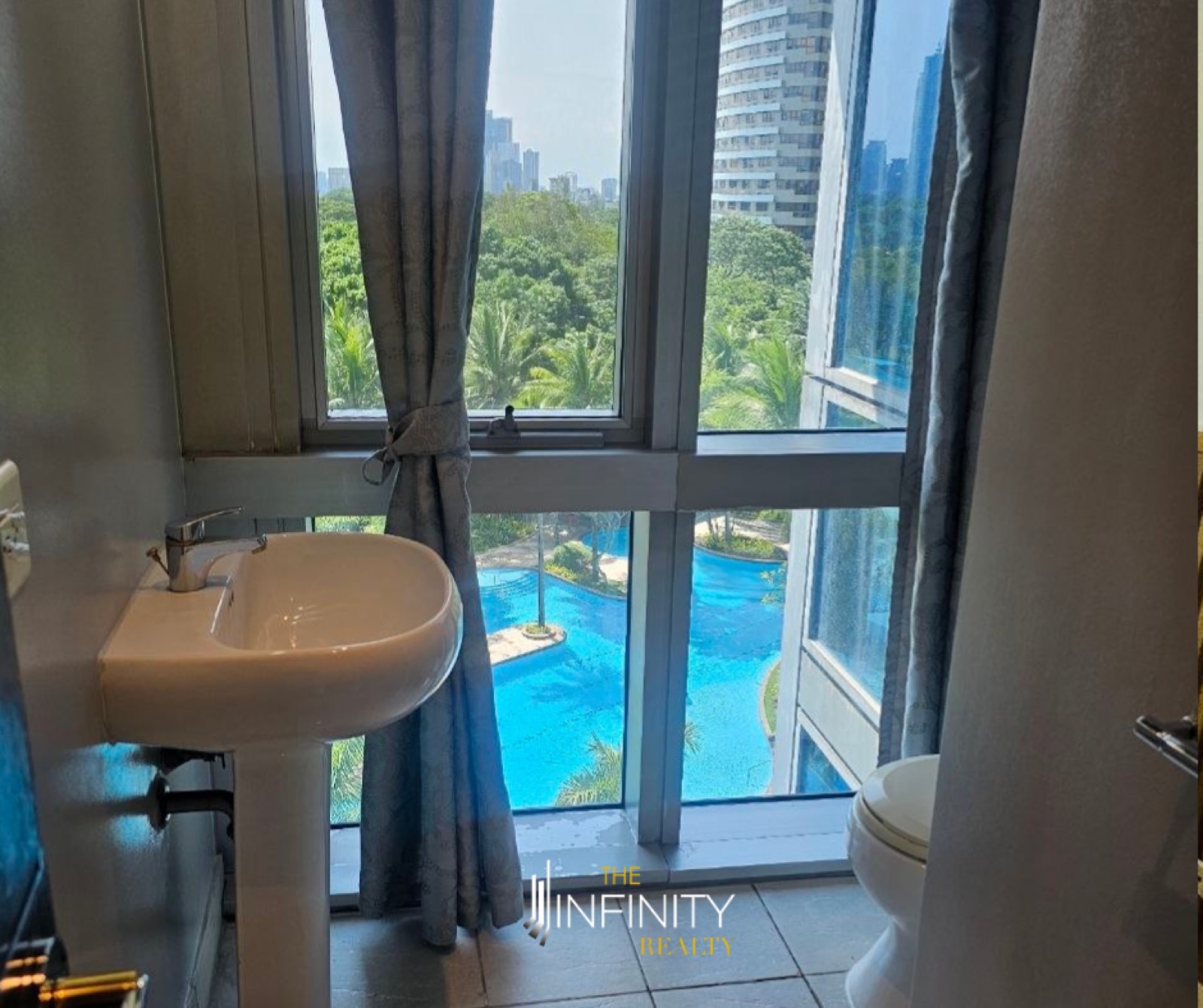 For Sale 3 Bedroom in Pacific Plaza South Tower, Makati City, photo 17 of 18