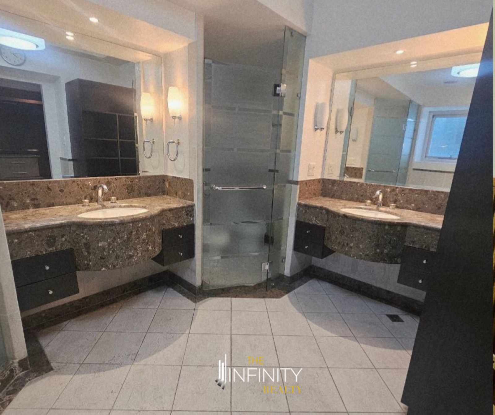 For Sale 3 Bedroom in Pacific Plaza South Tower, Makati City, photo 16 of 18