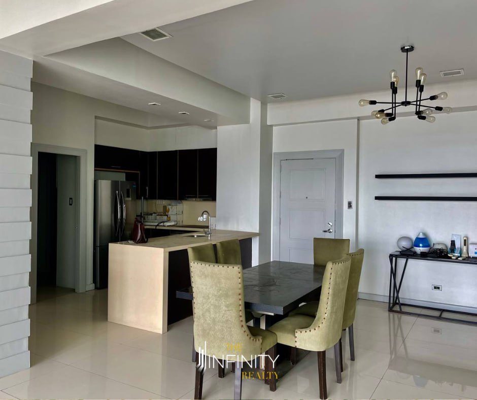 For Sale 2 Bedroom in The Manansala, Makati Ctiy, photo 7 of 9