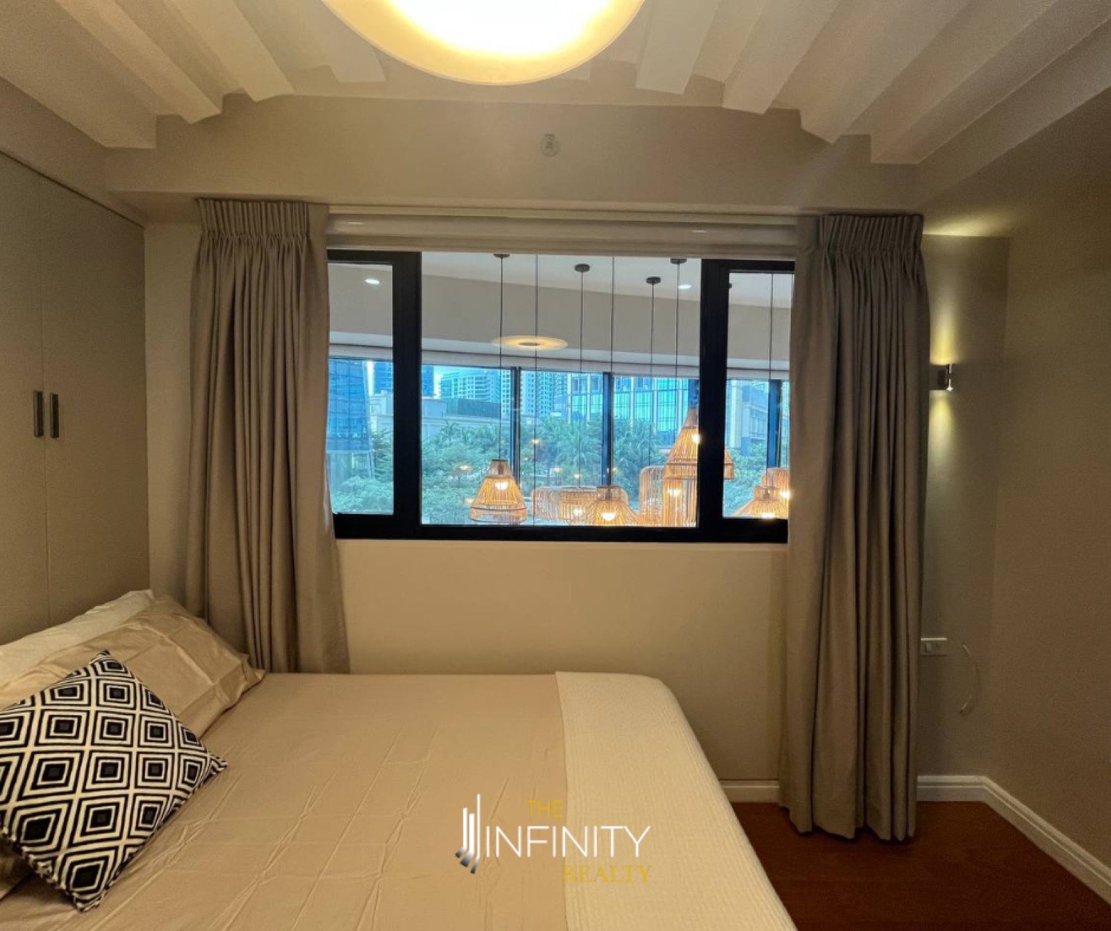 Lease 2 Bedroom in One Rockwell West, photo 11 of 15