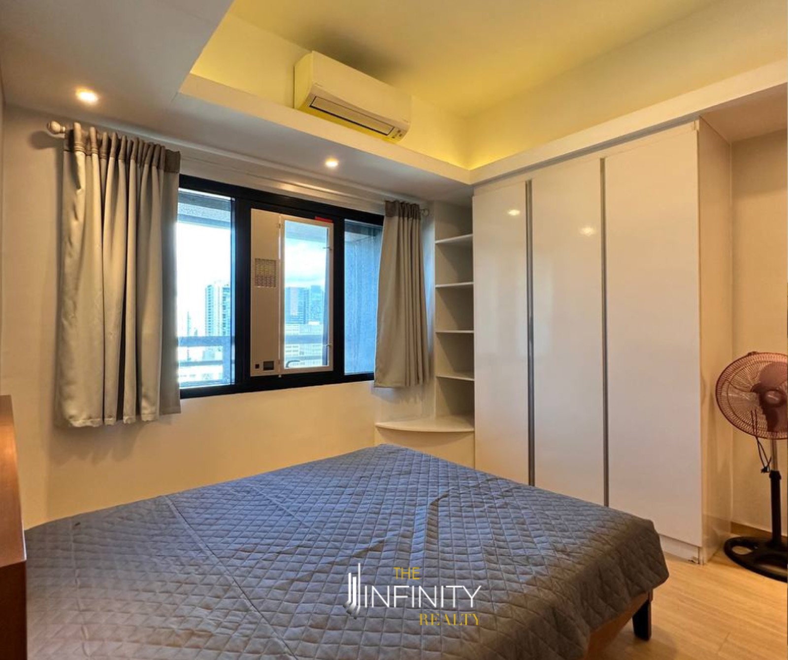 For Sale 1 Bedroom in Icon Plaza, Taguig City, photo 3 of 11