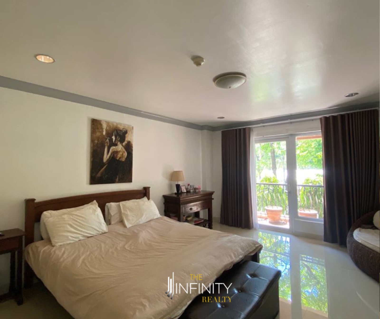 For Sale 2 Bedroom in McKinley Garden Villa, Taguig City, photo 3 of 14