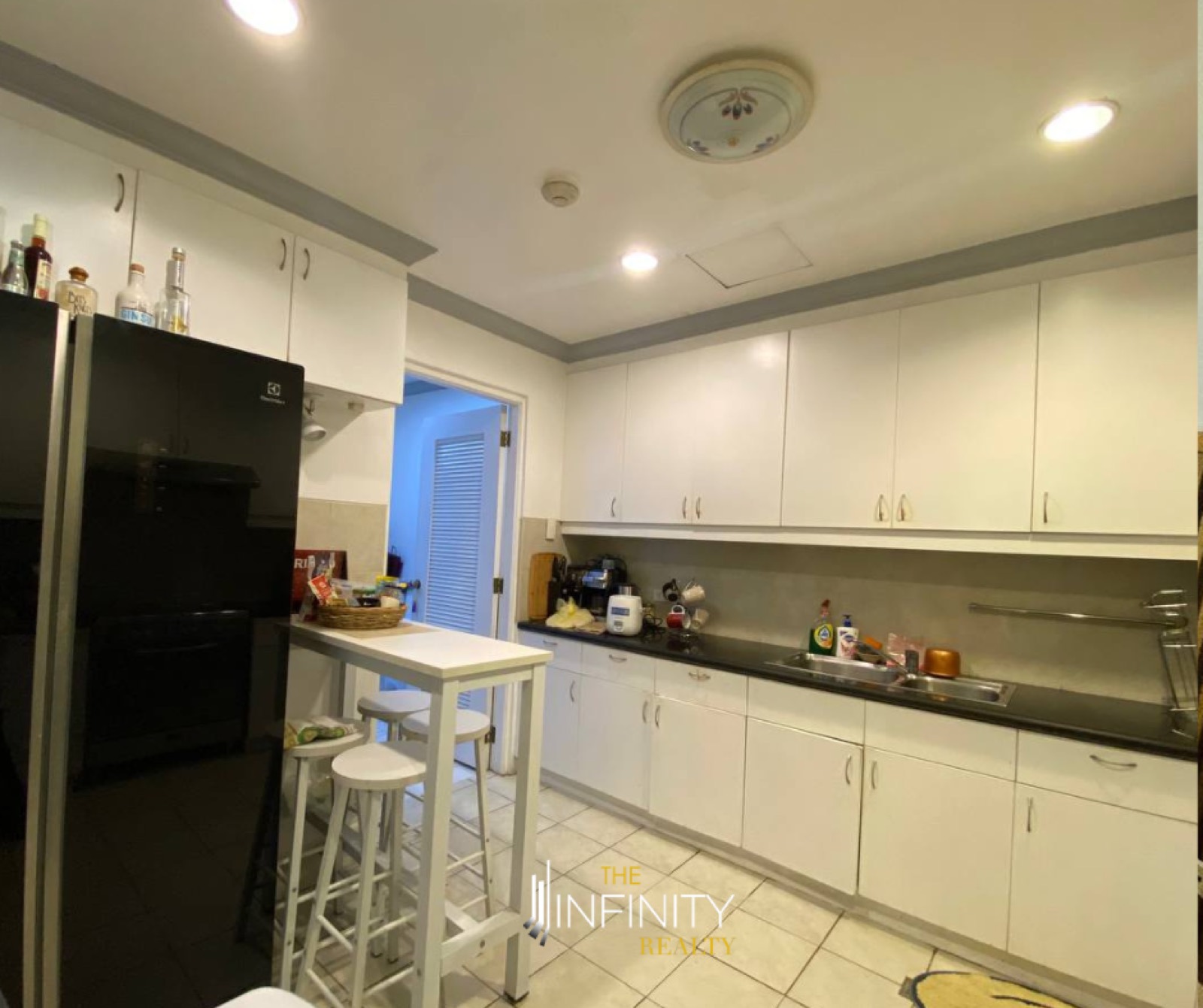 For Sale 2 Bedroom in McKinley Garden Villa, Taguig City, photo 11 of 14