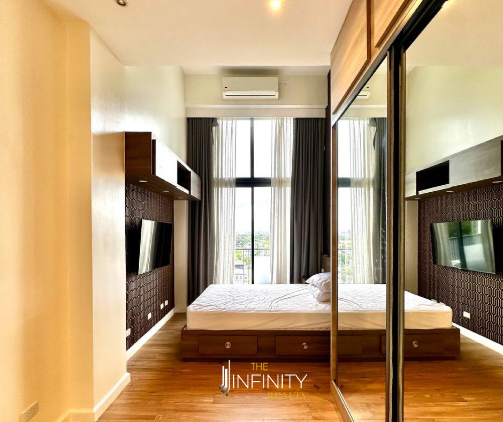 For Lease 3 Bedroom in St. Moritz Private Estates, Taguig City, photo 4 of 16