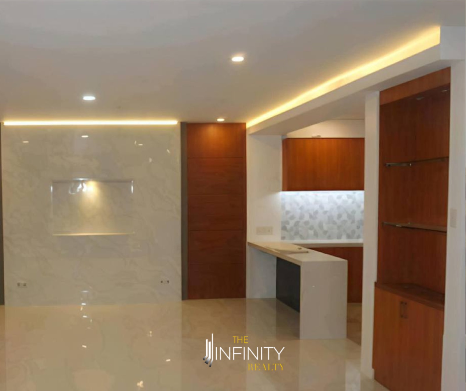 For Sale 4 Bedroom in Molave Park, Paranaque City, photo 2 of 15