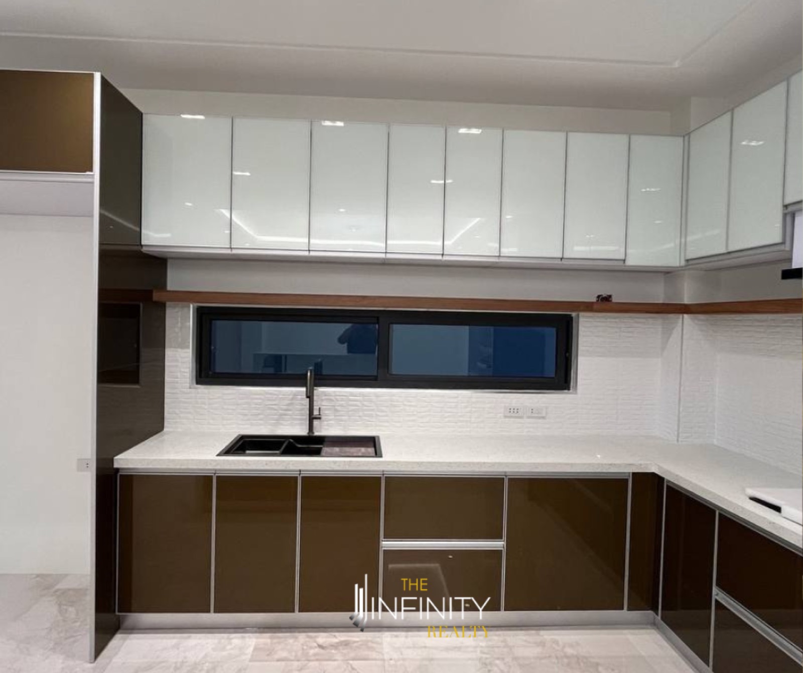 For Sale 5 Bedroom in Tandang Sora Barbara Royale, Quezon City, photo 6 of 8