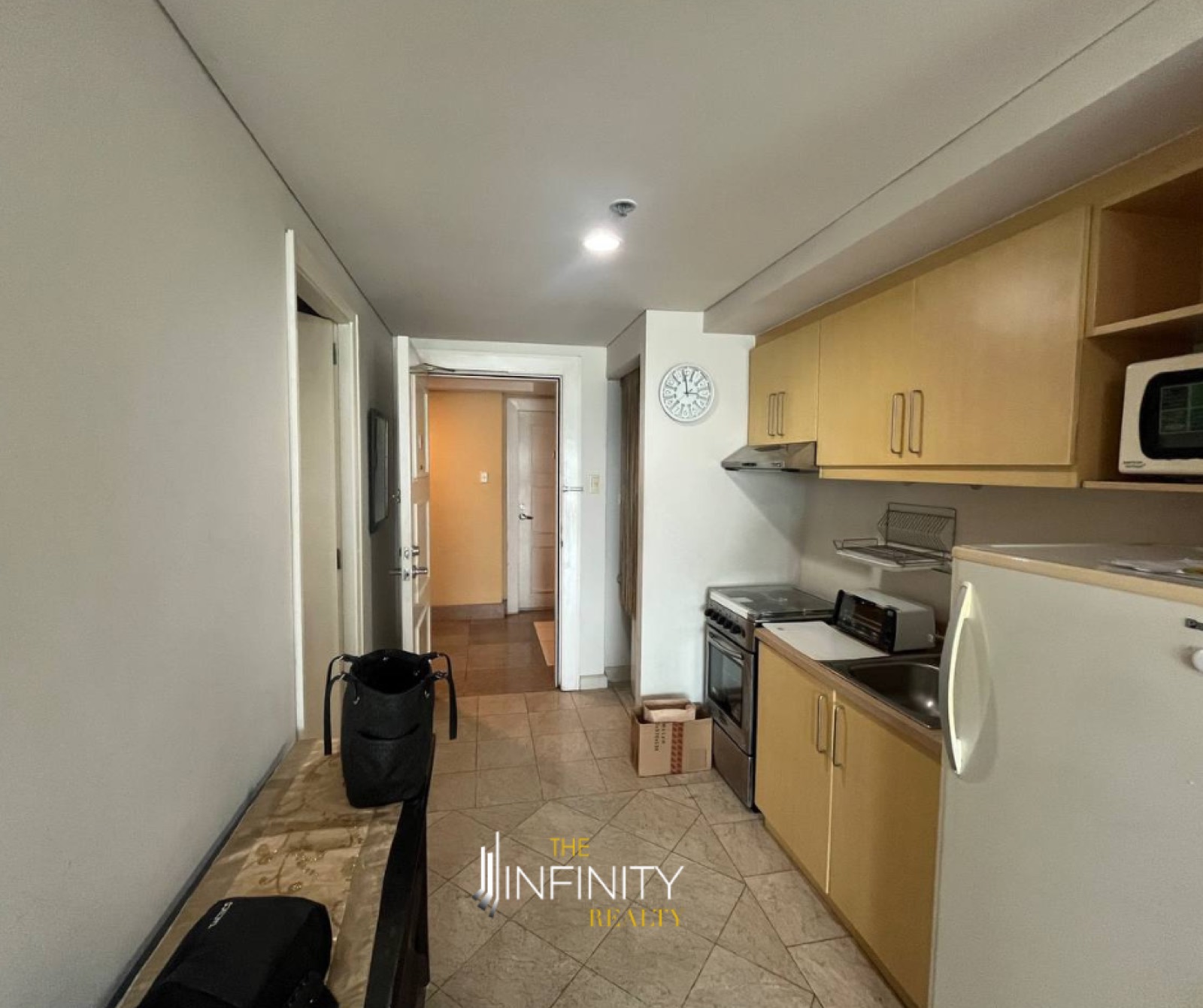 For Lease Studio in Manansala Tower, Makati City, photo 6 of 11