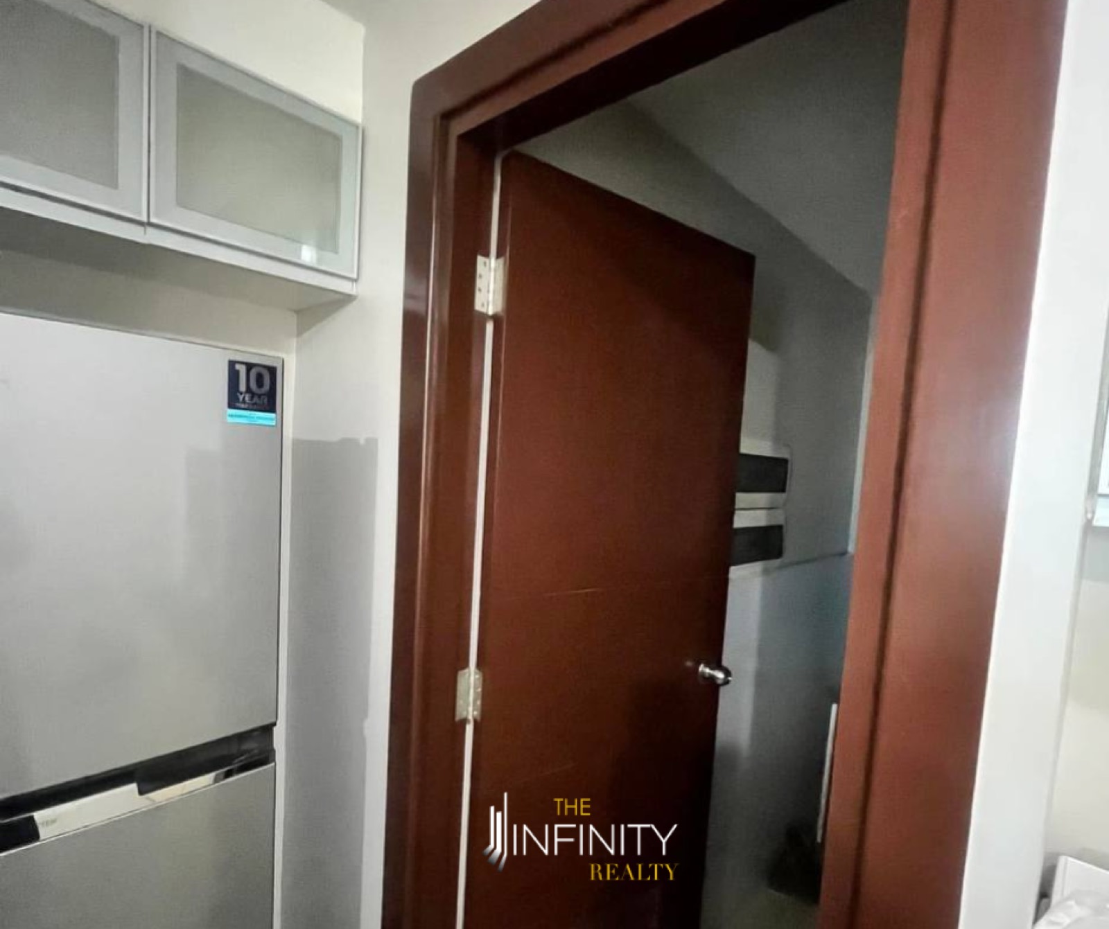 For Lease 2 Bedroom in Three Central, Makati City, photo 8 of 8