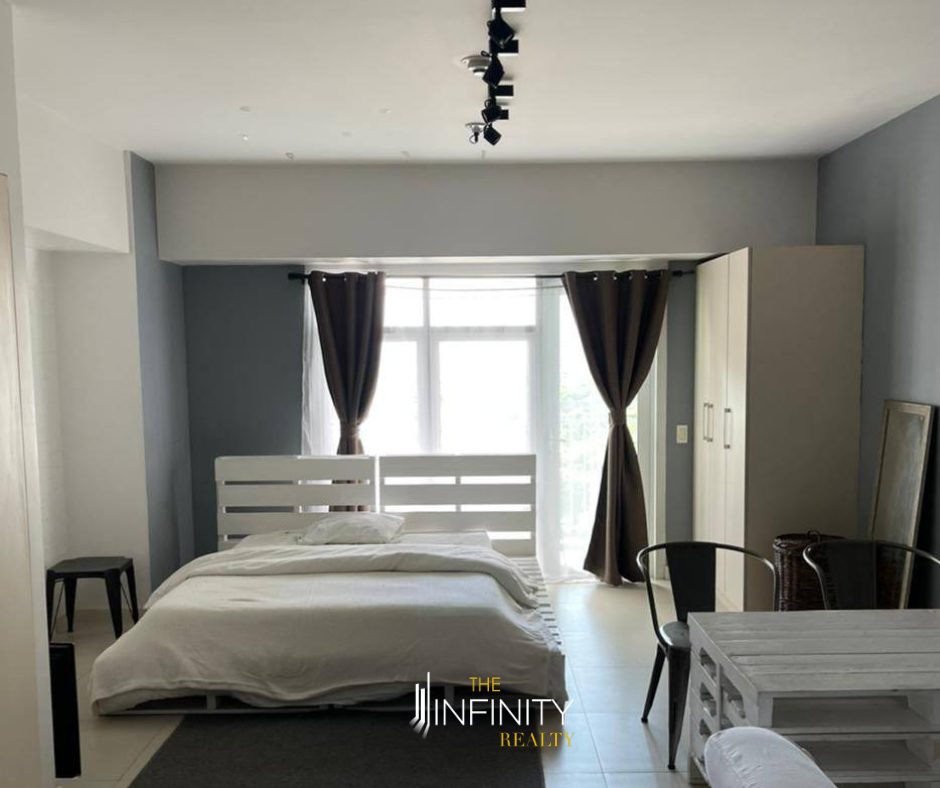 For Sale Studio in Red Oak at Two Serendra, Taguig City, photo 1 of 7