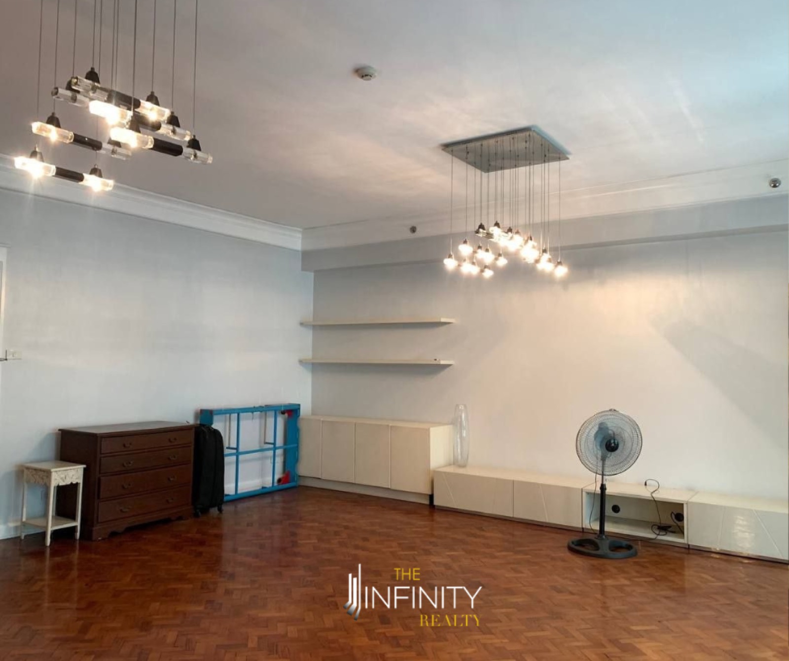 For Sale 2 Bedroom in Three Salcedo Place, Makati City, photo 2 of 18