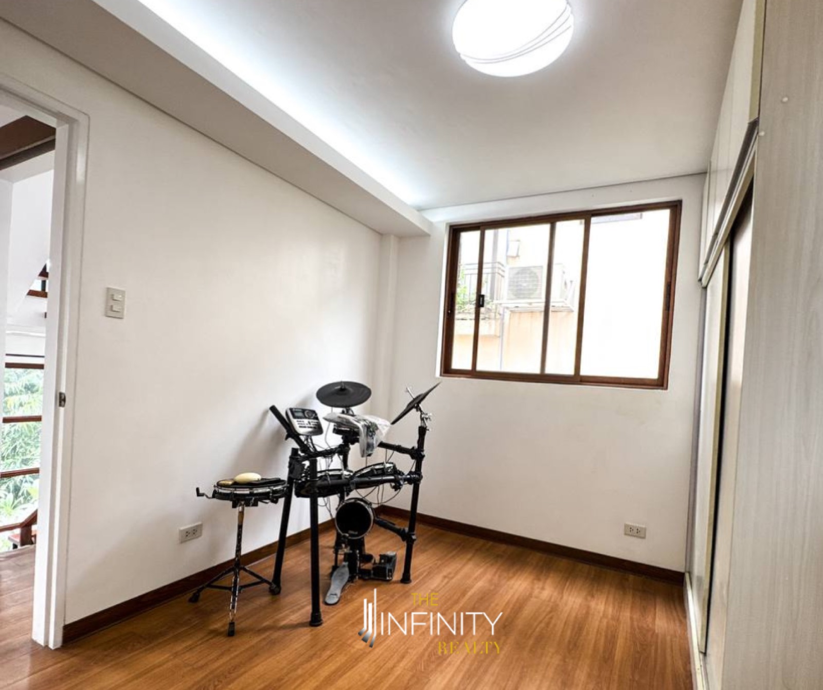 For Lease 6 Bedroom in McKinley Hill Village, Taguig City, photo 5 of 11