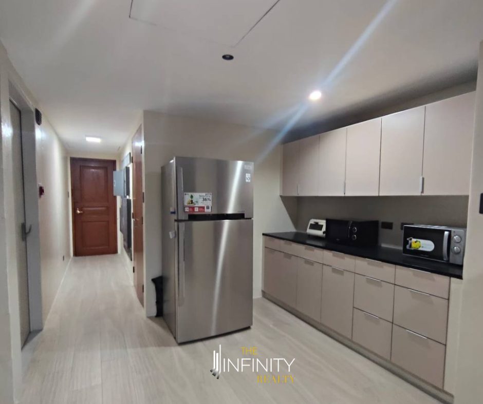 For Lease 3 Bedroom in Pacific Plaza Condominium Corporation, Makati City, photo 13 of 17