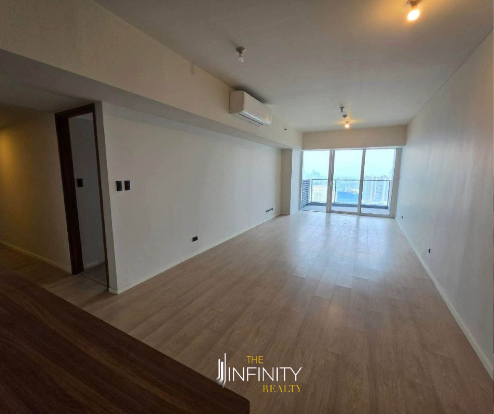 For Sale 3 Bedroom in Shang Residence Wack Wack, Mandaluyong City, photo 3 of 8