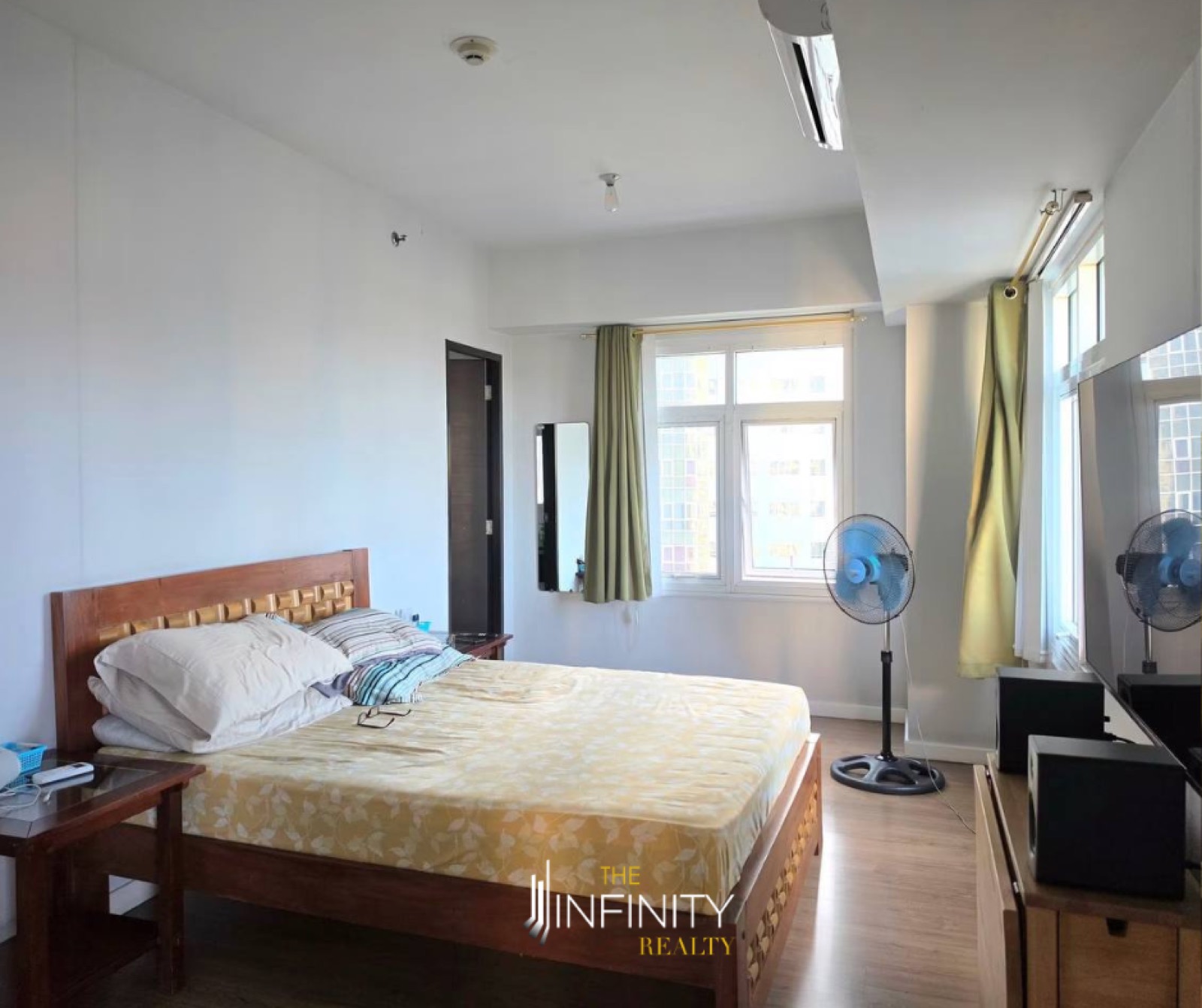 For Lease 1 Bedroom in The Meranti at Two Serendra, Makati City, photo 2 of 9