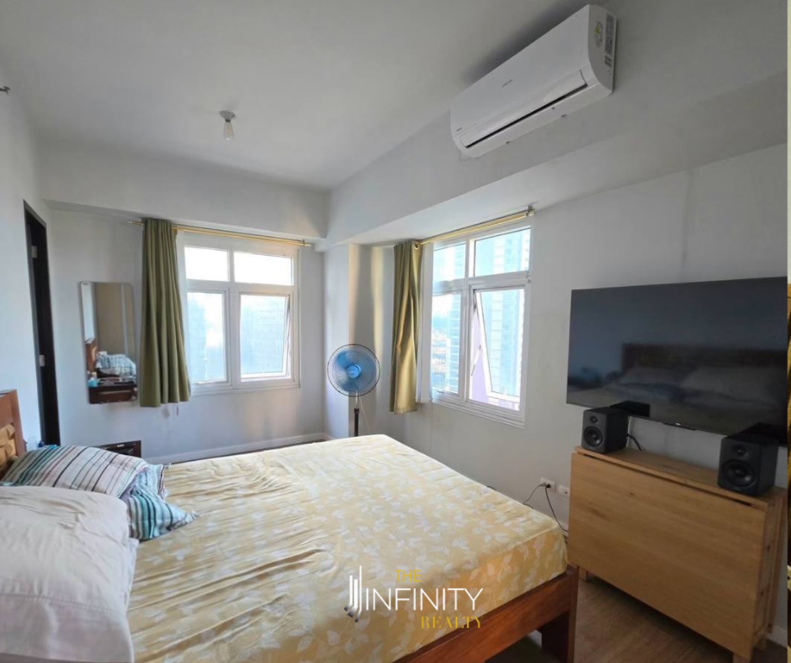 For Lease 1 Bedroom in Two Serendra Meranti, Taguig City, photo 2 of 9