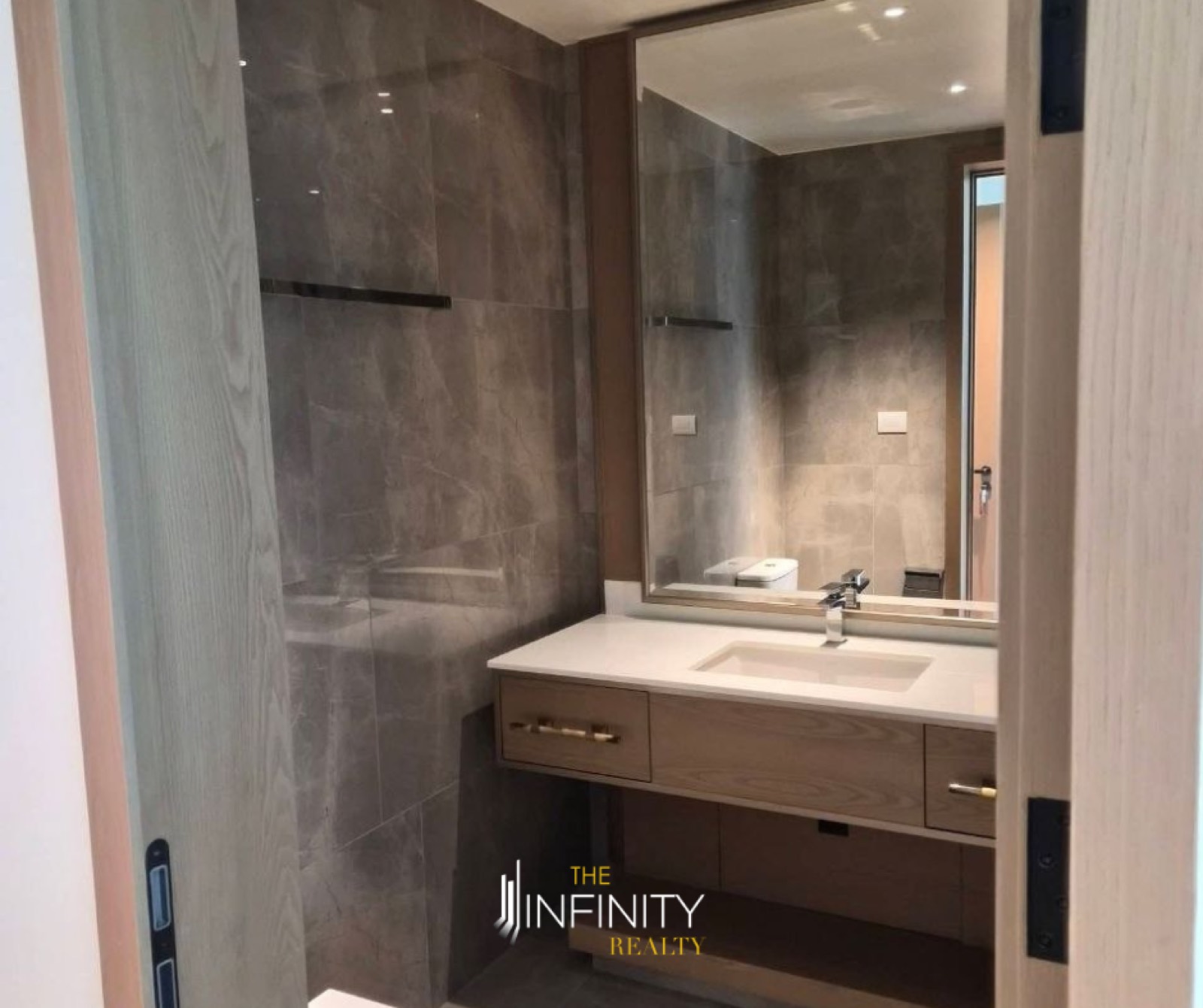 For Sale 3 Bedroom in Aurelia Residences, Taguig City, photo 12 of 17
