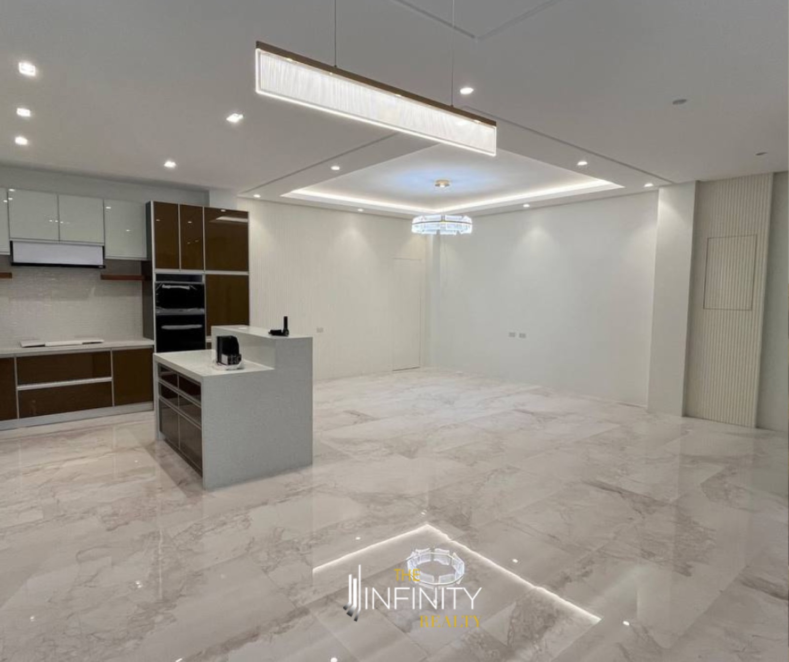For Sale 5 Bedroom in Tandang Sora Barbara Royale, Quezon City, photo 3 of 8