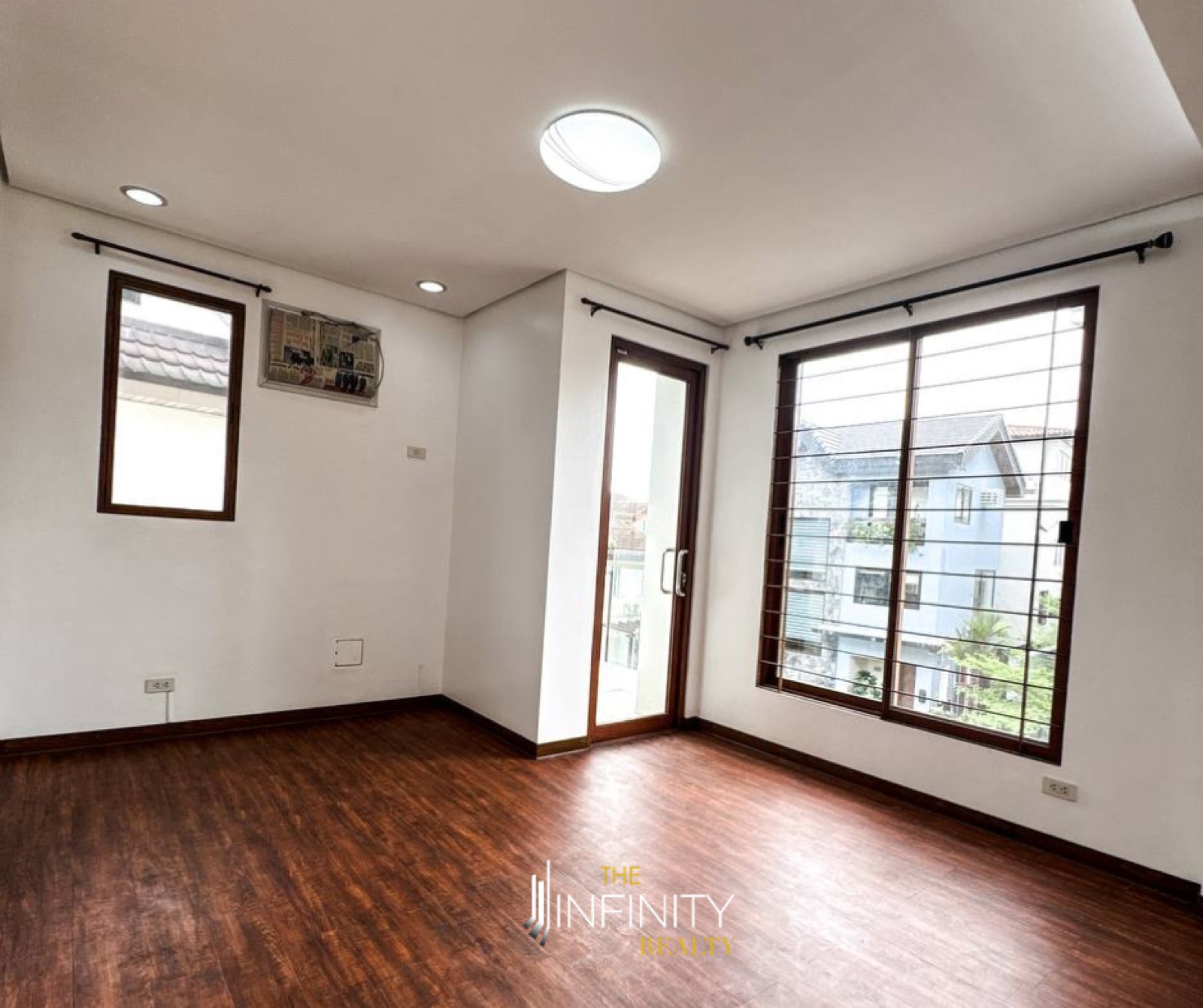 For Lease 6 Bedroom in McKinley Hill Village, Taguig City, photo 3 of 11
