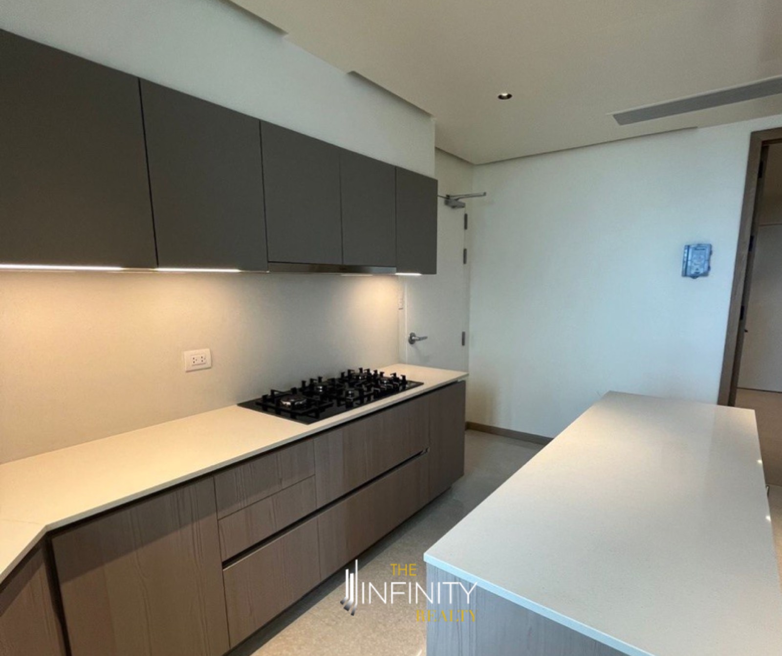 For Sale 3 Bedroom in Aurelia Residences, Taguig City, photo 11 of 17