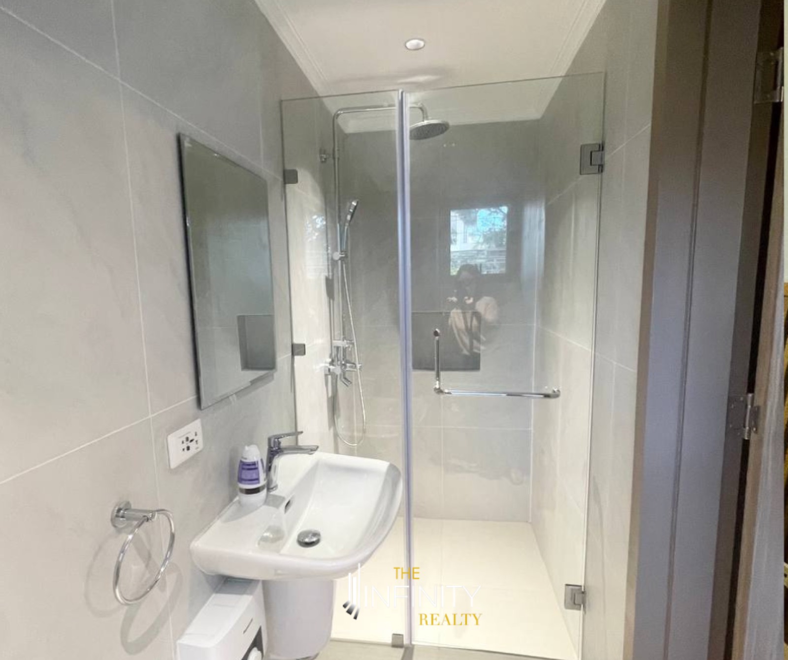 For Lease 3 Bedroom in Bel Air, Makati City, photo 18 of 20