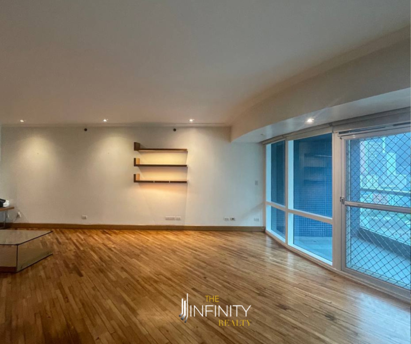 For Lease 3 Bedroom in Luna Tower, Makati City, photo 3 of 17