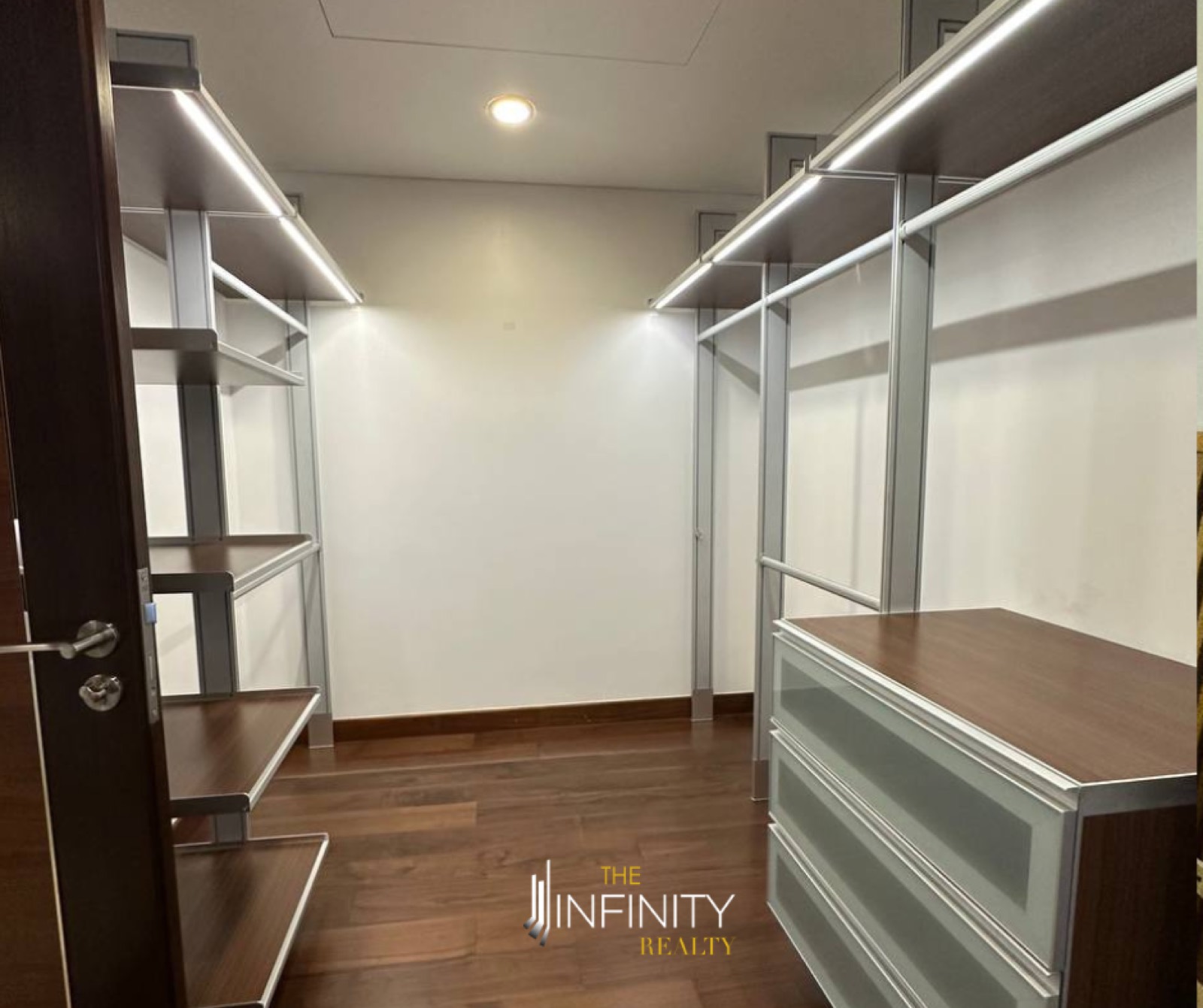 For Lease 3 Bedroom in Salcedo Two Roxas Triangle, Makati City, photo 12 of 19