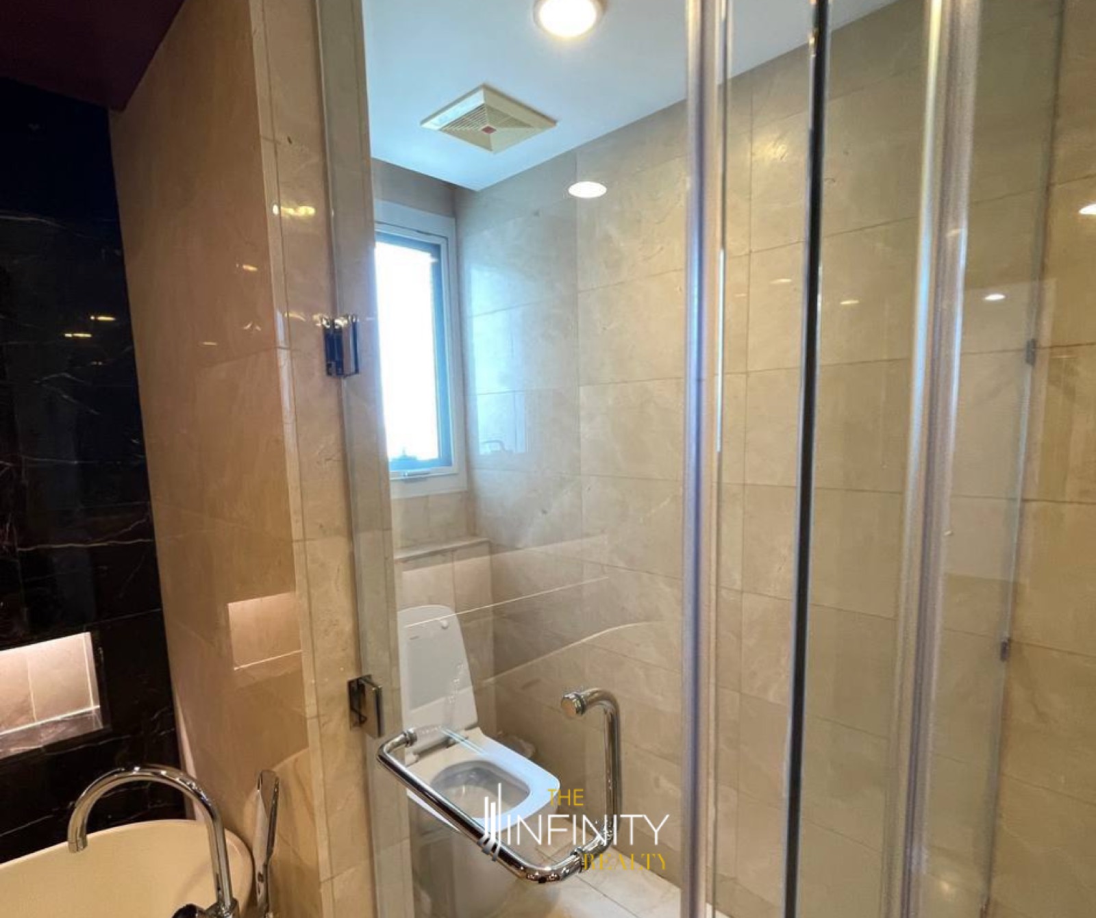 For Lease 3 Bedroom in Salcedo Two Roxas Triangle, Makati City, photo 16 of 19