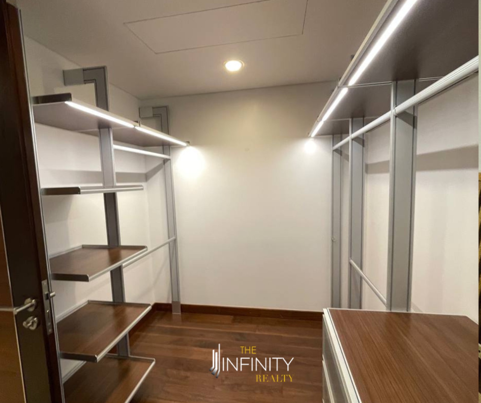 For Lease 3 Bedroom in Salcedo Two Roxas Triangle, Makati City, photo 13 of 19