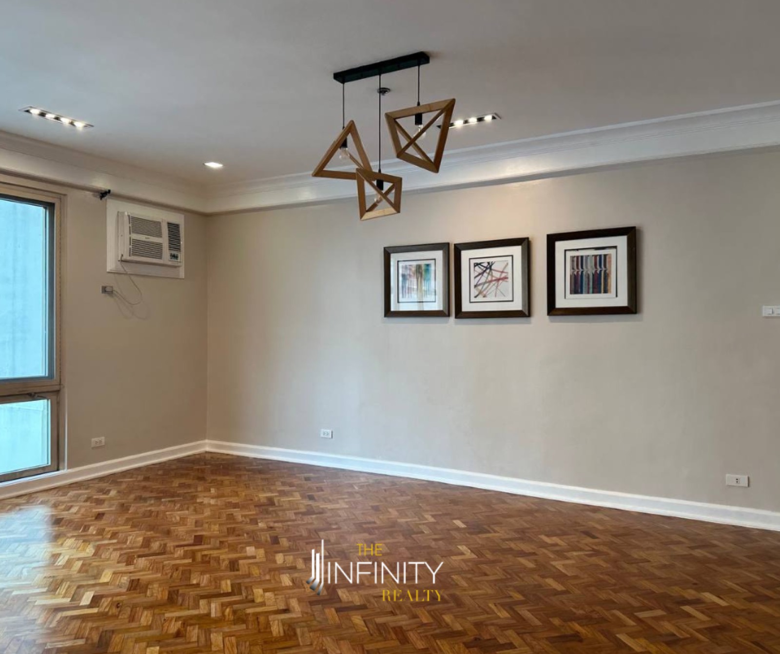 For Sale 2 Bedroom in Three Salcedo Place, Makati City, photo 2 of 9