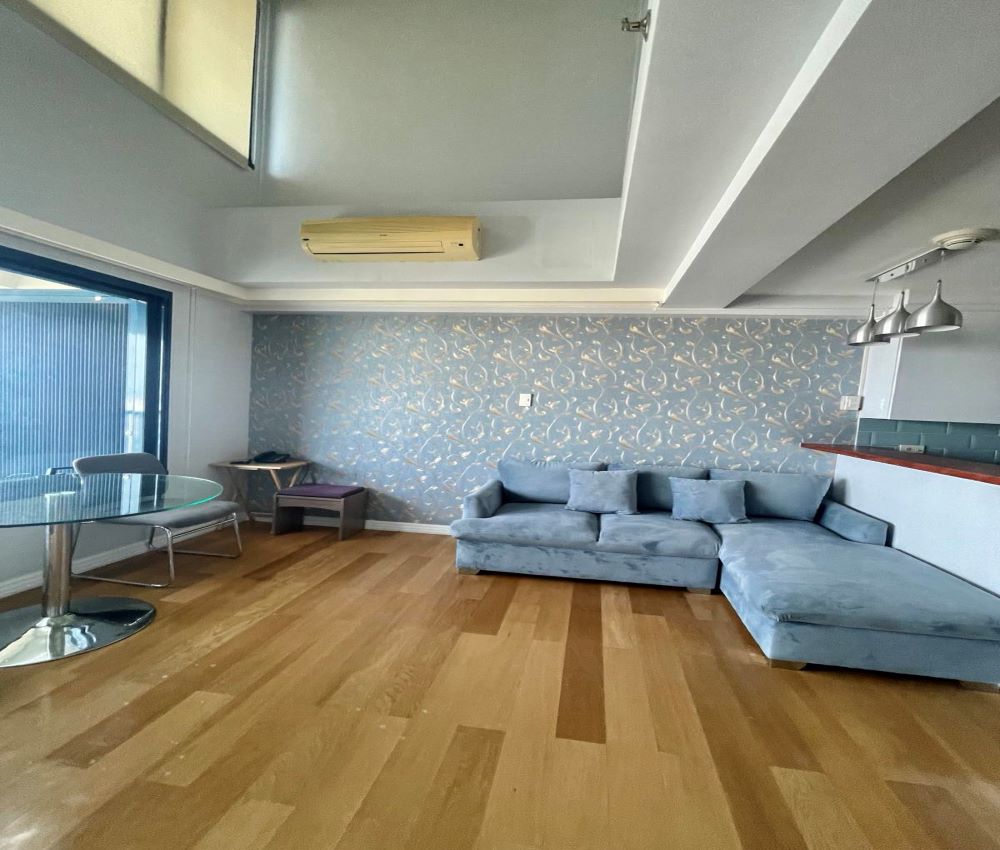 For Lease 1 Bedroom Loft in One Rockwell West